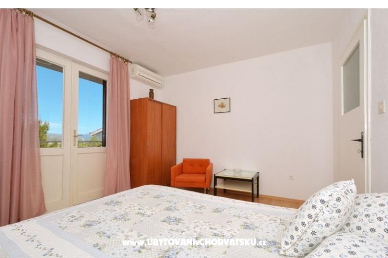 Apartments Mladen – photo 9