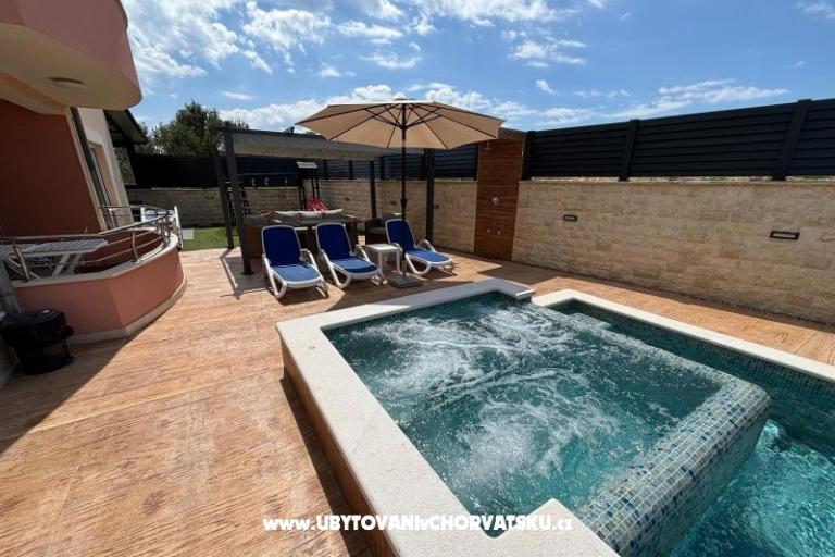 Apartments Villa Peky – photo 3