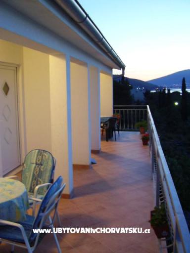 Apartments Arbanija – photo 6