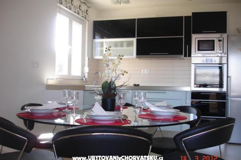 Apartments Leona – photo 8