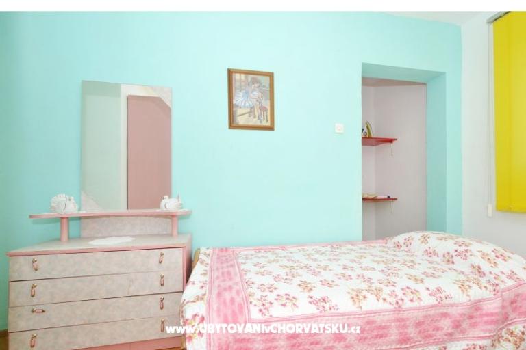 Apartment Petra Arbanija – photo 11