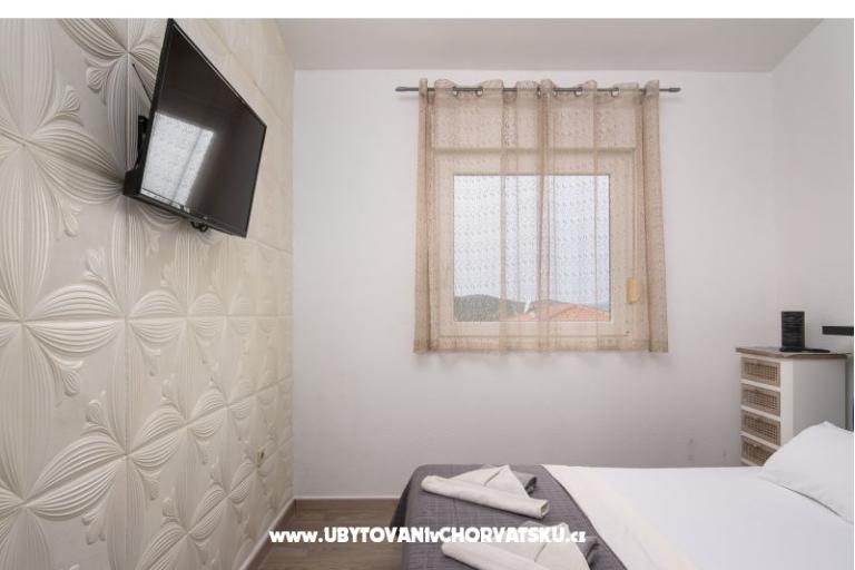 Apartments Kvesić – photo 11