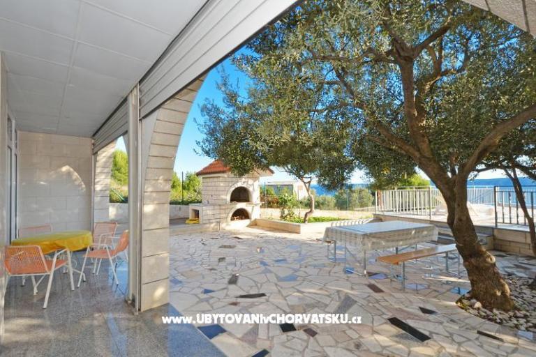 Apartments Lorna – photo 2