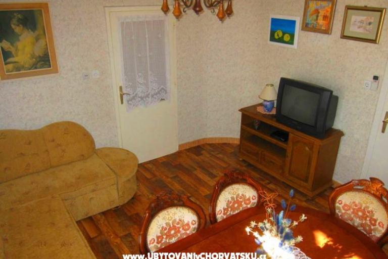 Apartments Tragurium – photo 4