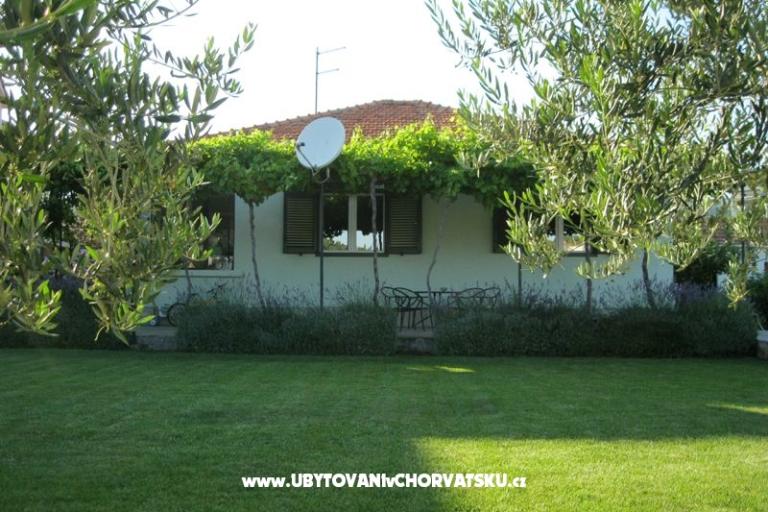 House Petar &amp; Apartment for 2 perso – photo 2