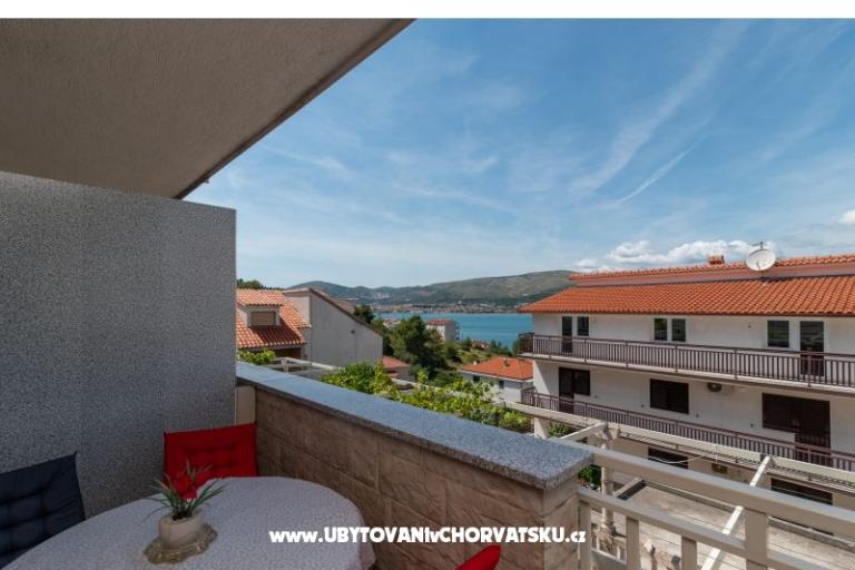 Lola Apartments – photo 10