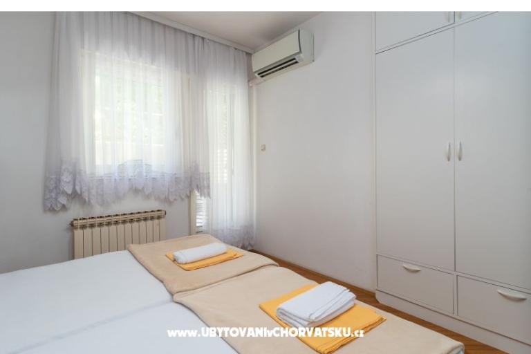 Lola Apartments – photo 17