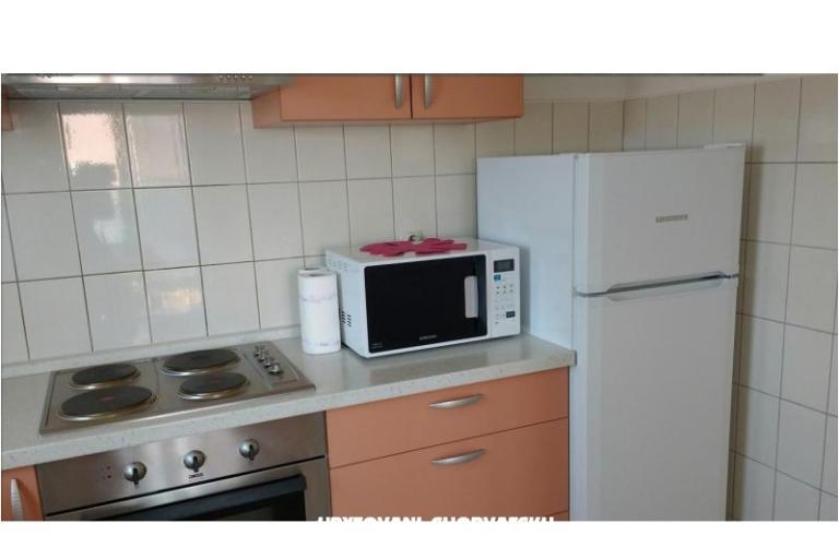 Lu-Do Apartments – photo 6