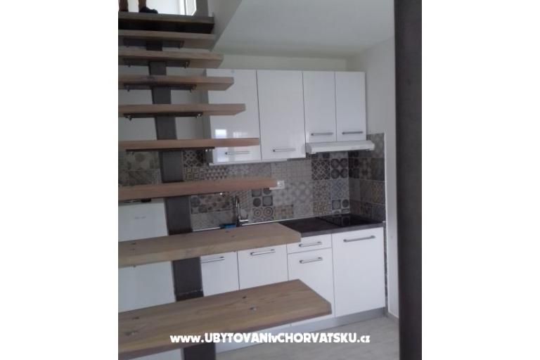 Nena Trogir, Slatine – photo 2