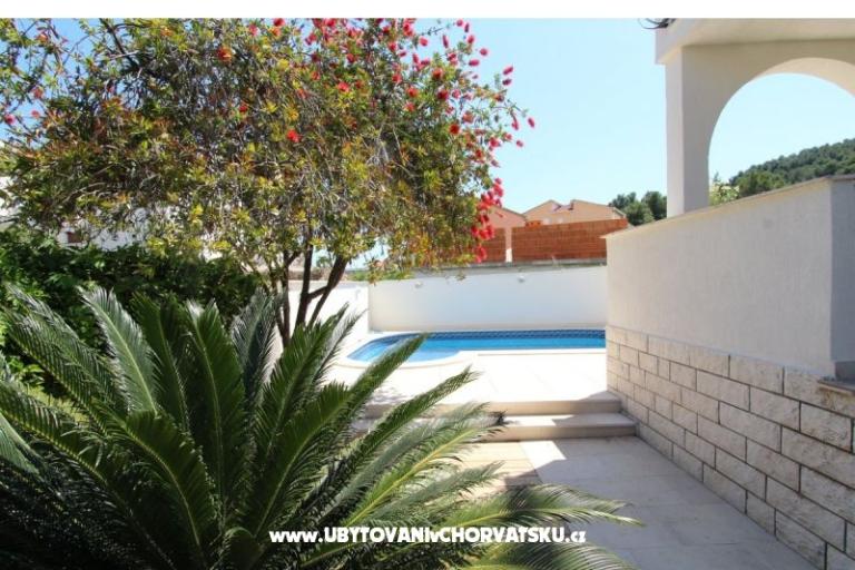 Villa Bohemia Slatine – photo 2