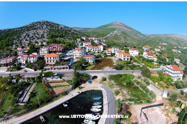 Apartments &amp; Rooms Jelavić – photo 6