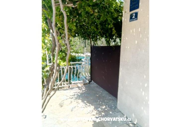 Beachfront apartments Maria Ljublje – photo 9