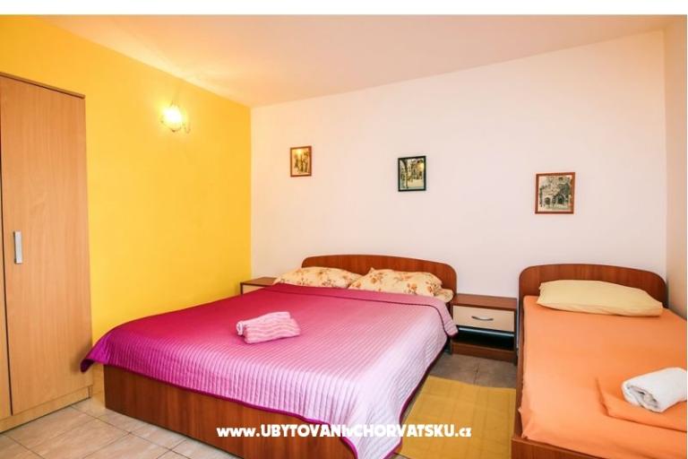 Apartments Jelaš – photo 4