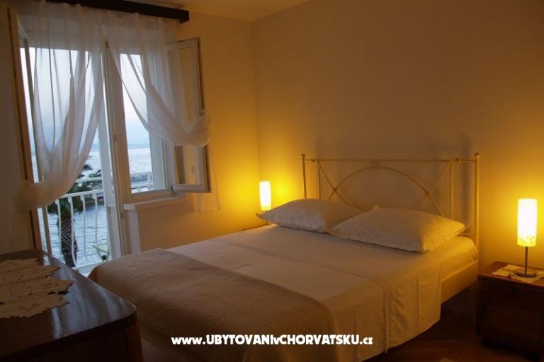 Apartments Čobrnić Kraj 75 – photo 9