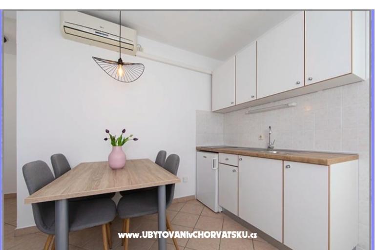Apartments Šućur – photo 13