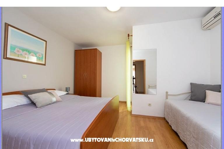 Apartments Šućur – photo 17