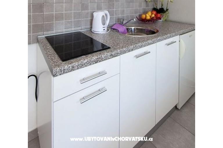 Apartments Suzana i Zlatan – photo 4