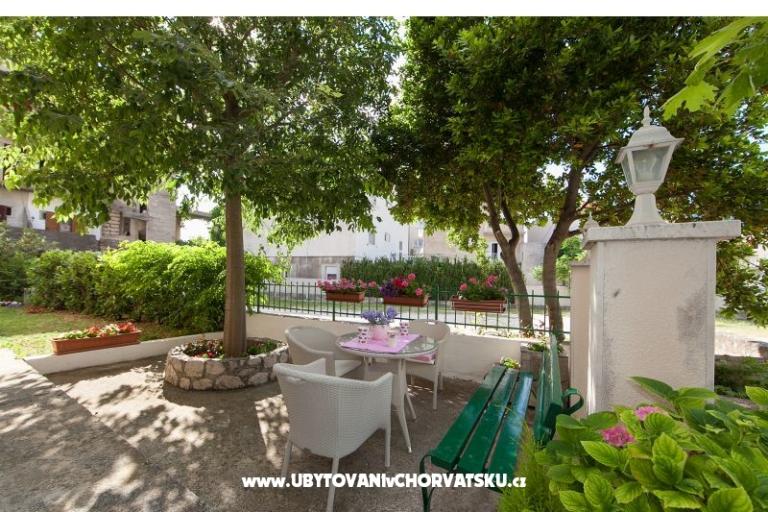 Apartments Svjetlana i Ivo Mravičić – photo 3