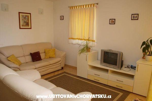 Apartments Zelic Tucepi – photo 3