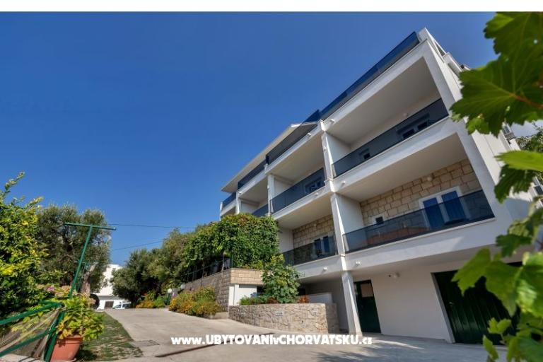 Apartments Čobrnić – photo 6