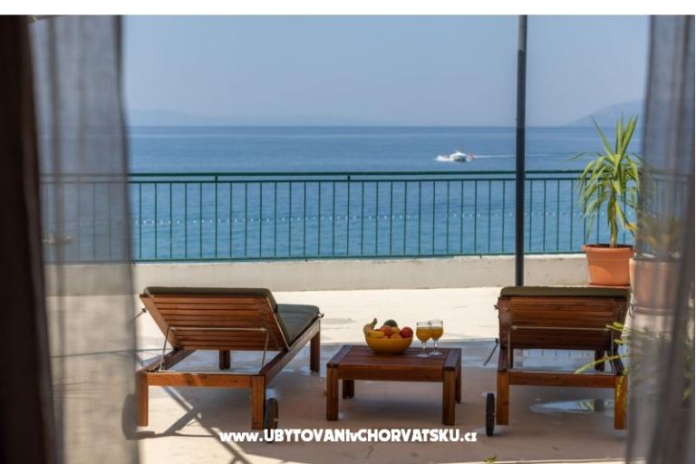 Beachfront Apartment NIVES – photo 31