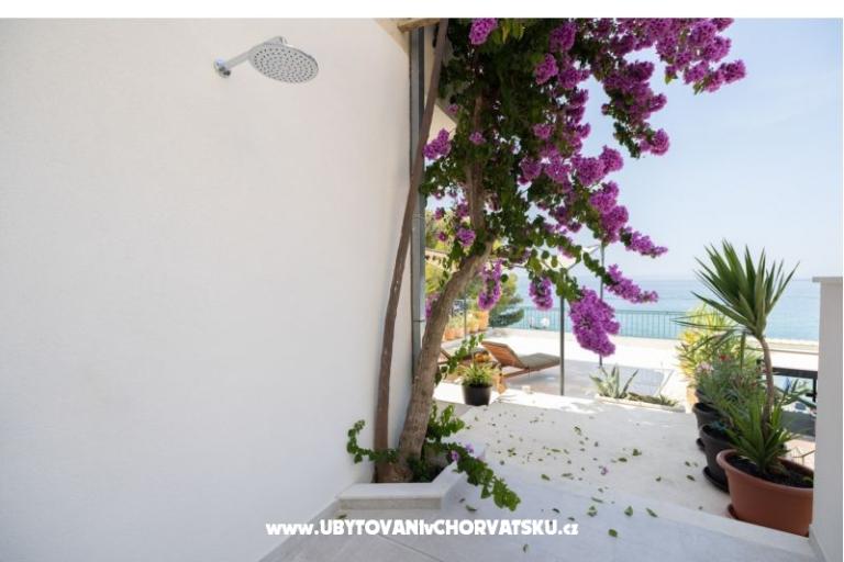 Beachfront Apartment NIVES – photo 34