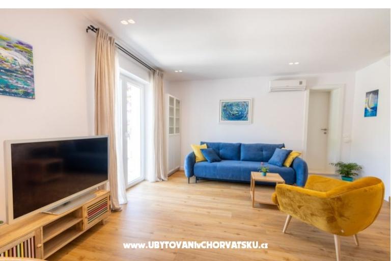 Beachfront Apartment NIVES – photo 9