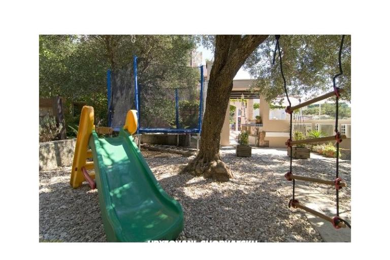 Villa Tomas Bougenvilia – photo 18