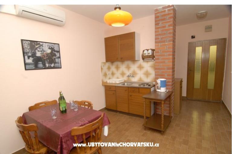 Apartments Lonić – photo 12