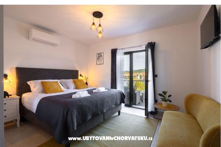 House s pogledom na more Antivo – photo 24