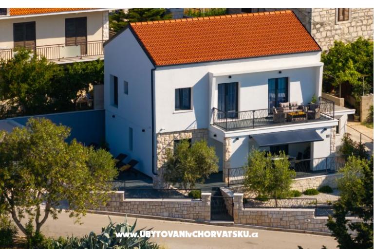 House s pogledom na more Antivo – photo 3