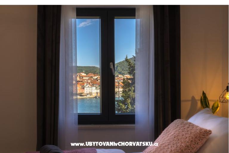 House s pogledom na more Antivo – photo 32