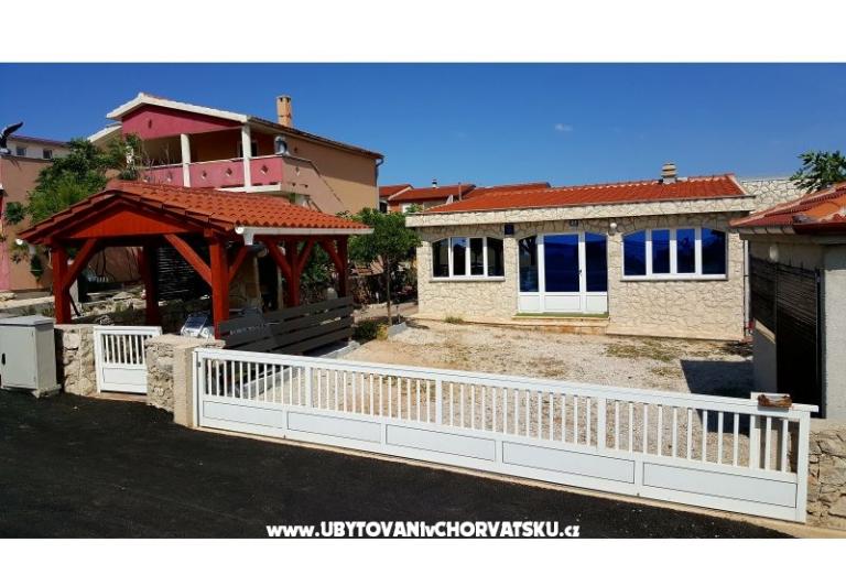 apart. Zadro first house by the sea – photo 2