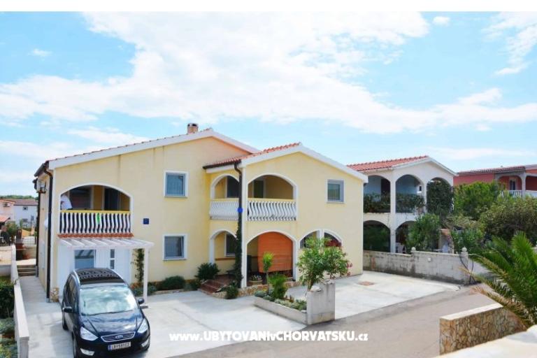 Apartments Laura Vir – photo 2