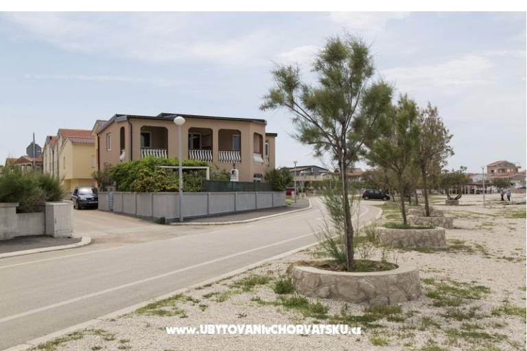 Apartments Lilly – photo 2