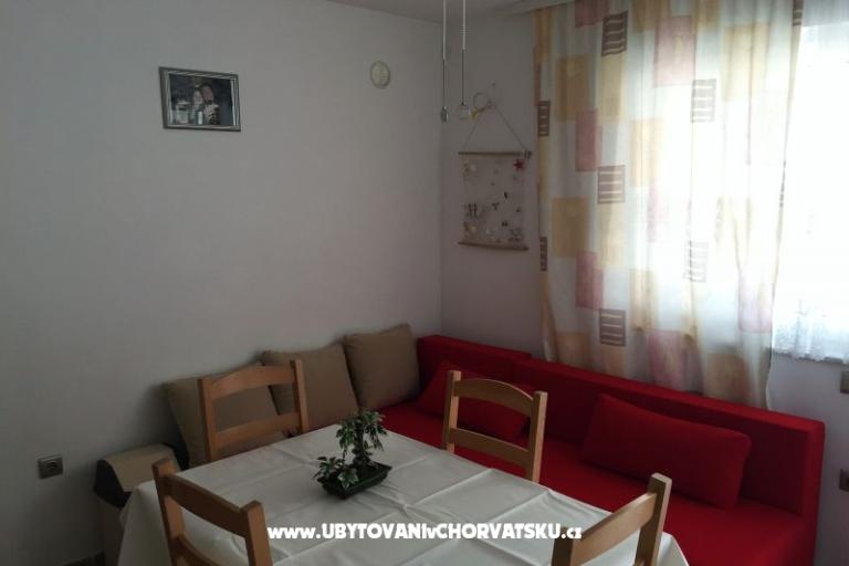 Apartments Por – photo 16