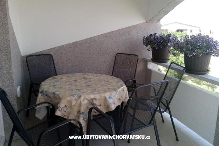 Apartments Robi – photo 8