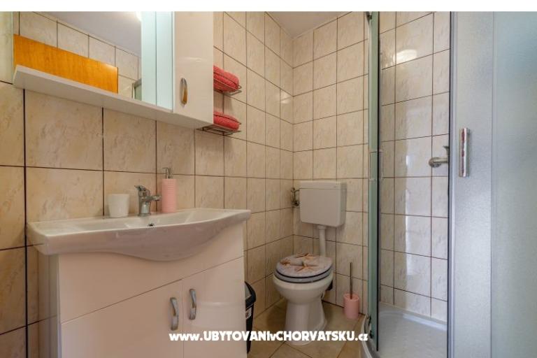 Apartments Villa Agape Vir – photo 23