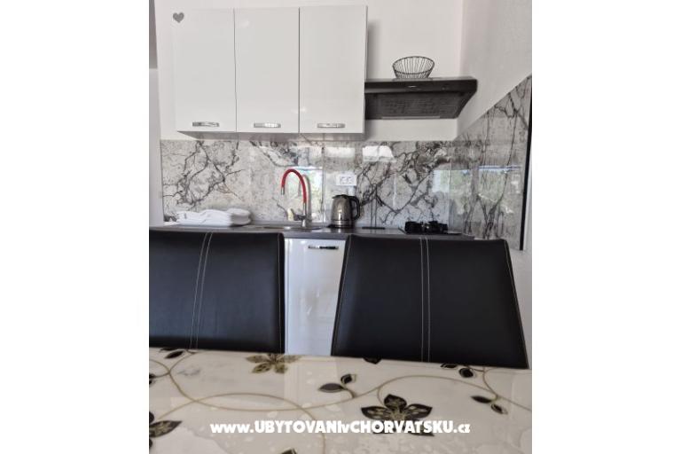 Apartments Villa Agape Vir – photo 39