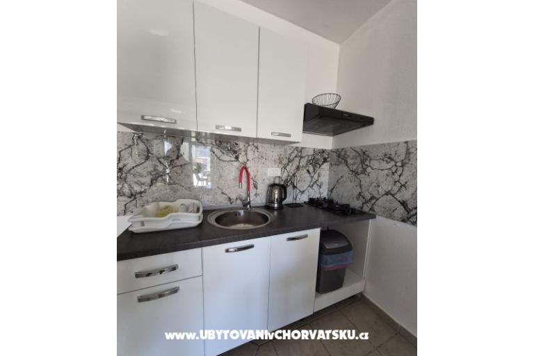 Apartments Villa Agape Vir – photo 40