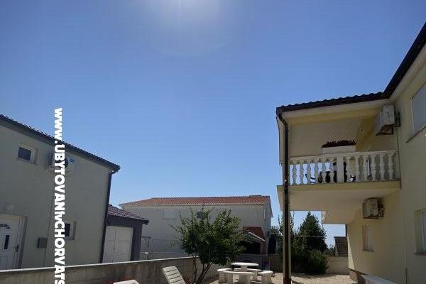 APARTMANI HELENA OASIS VIR – photo 9