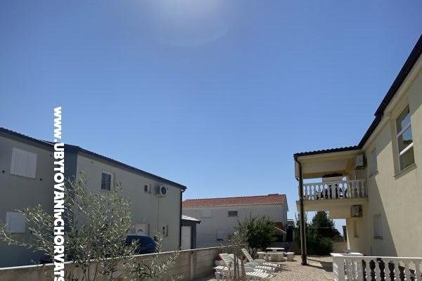 APARTMANI HELENA OASIS VIR – photo 8