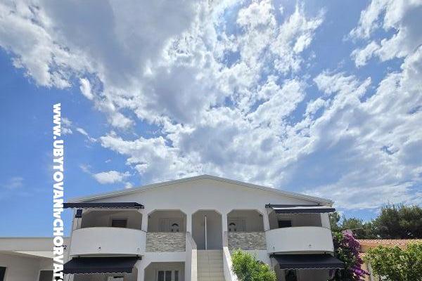 Apartments-MGM Vir – photo 11