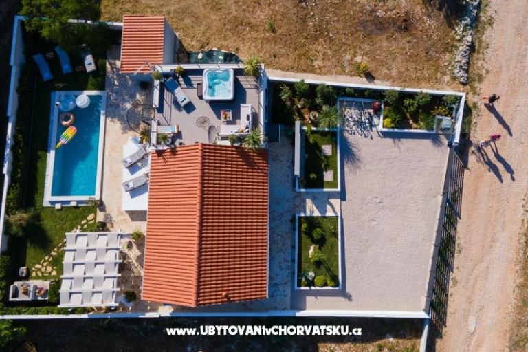 Vacation house  Diana +pool+jacuzzi – photo 2