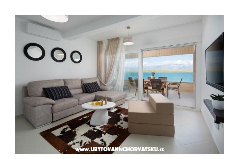 Villa Vista Royal – photo 12