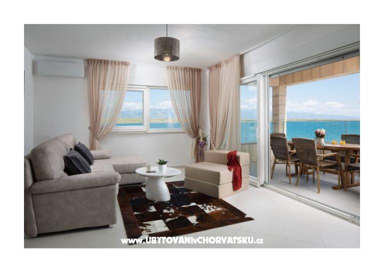 Villa Vista Royal – photo 14