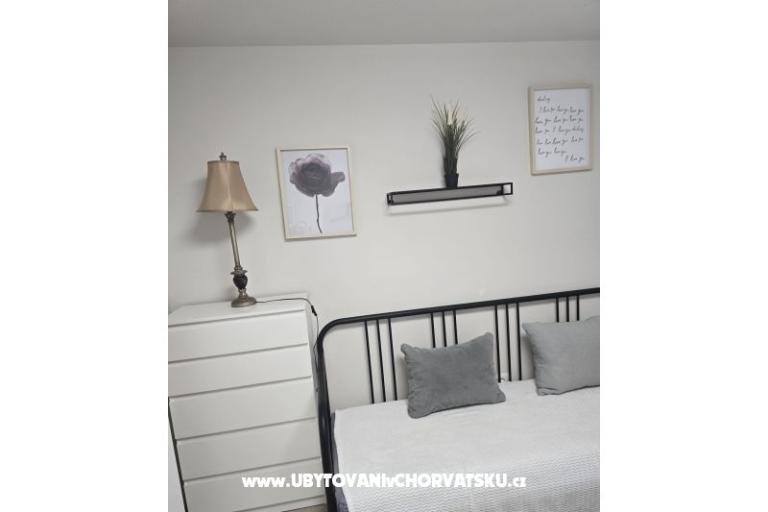 Sunset Paradise Apartments Vir – photo 13