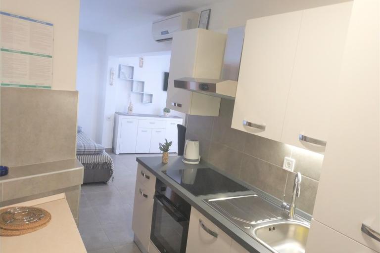 Apartments Lac - House Rak – photo 3