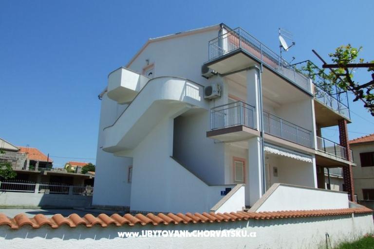 Apartments Dananić – photo 2