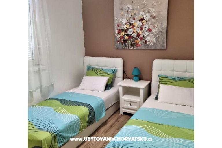 Apartments Dea&Paula – photo 18